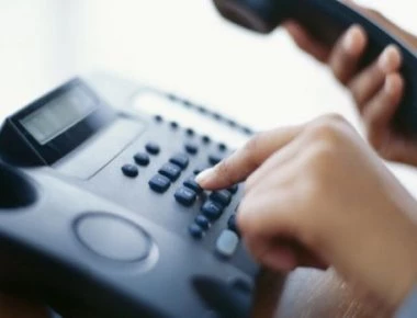 Τι αλλάζει στις εισπρακτικές εταιρείες και τα τηλεφωνήματα